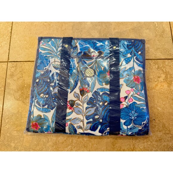 Lilly Pulitzer NWT 3 Piece Set Duffle Bag Tote Bag & Pouch Best Fronds Forever F - Picture 8 of 9